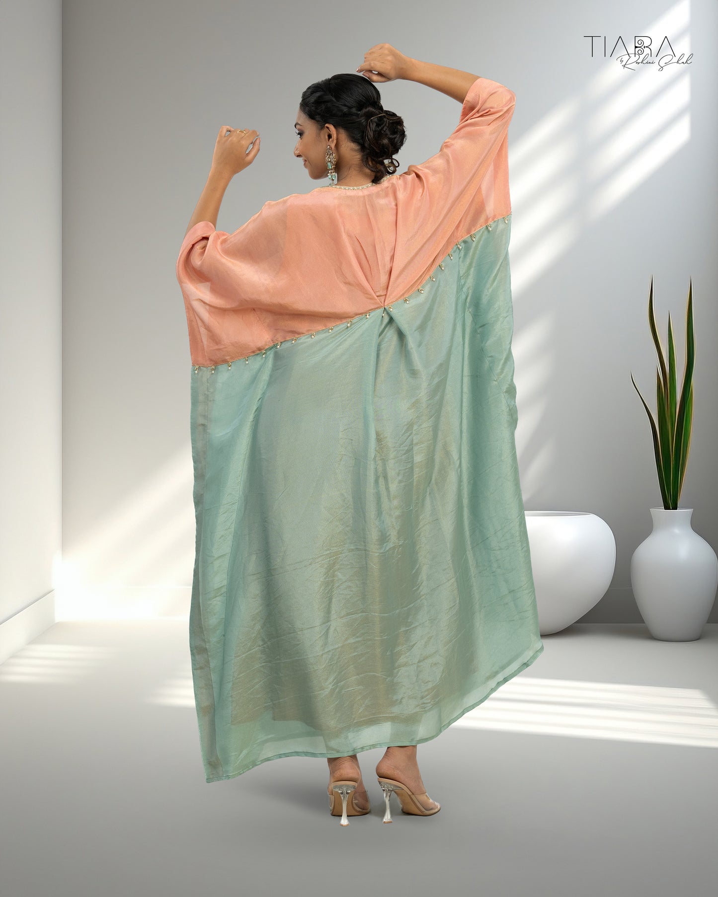 Kaari - Kaftan (Pink & Green)