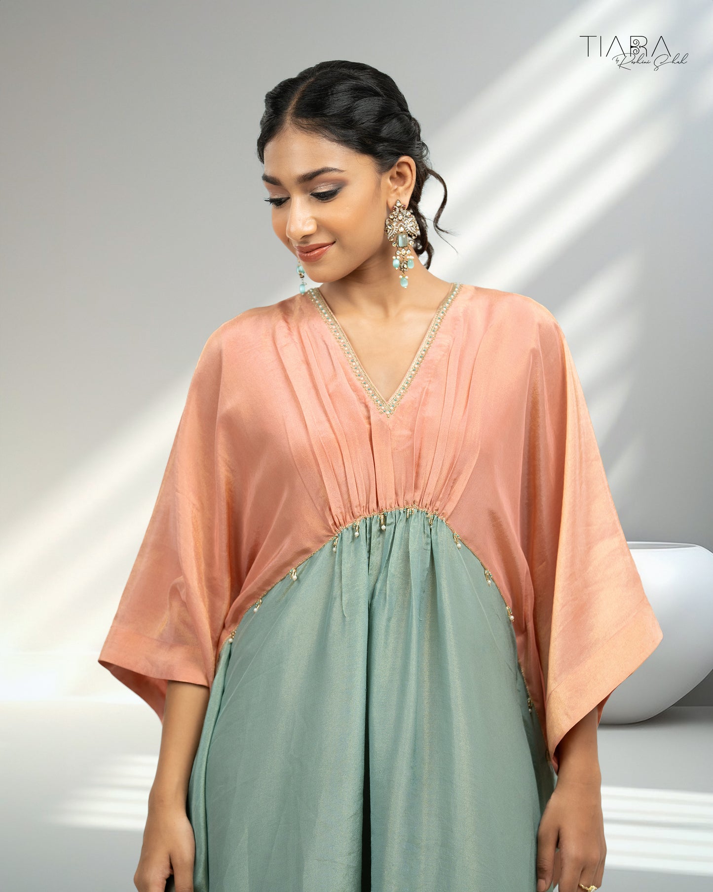 Kaari - Kaftan (Pink & Green)