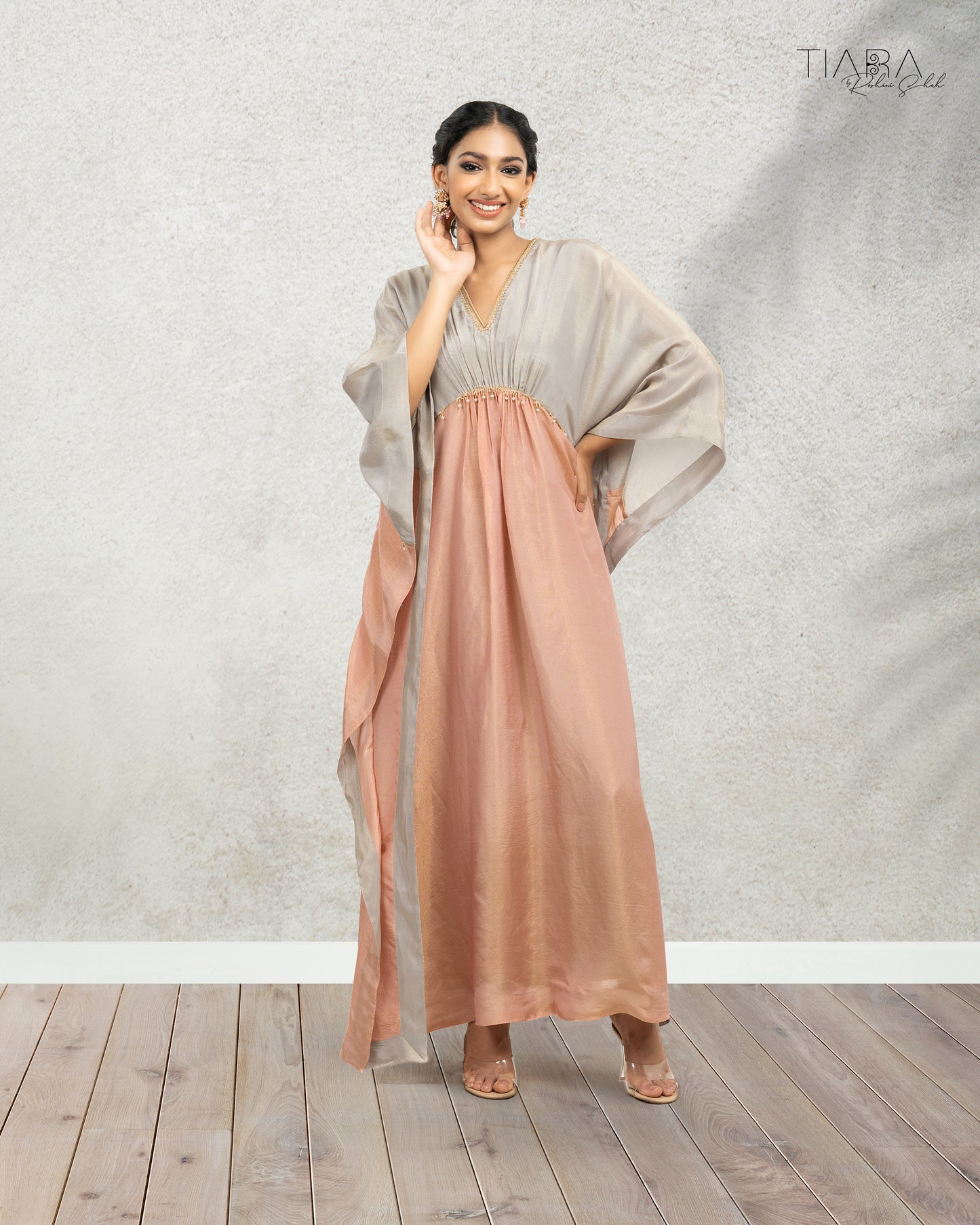 Kaari - Kaftan (Pink & Grey)