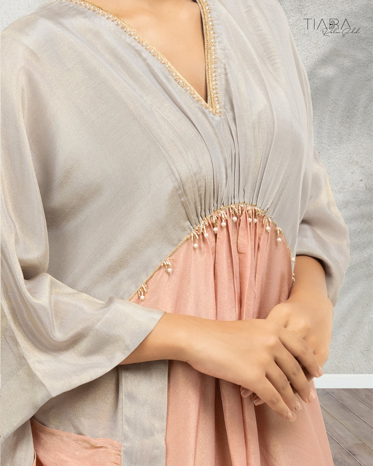 Kaari - Kaftan (Pink & Grey)