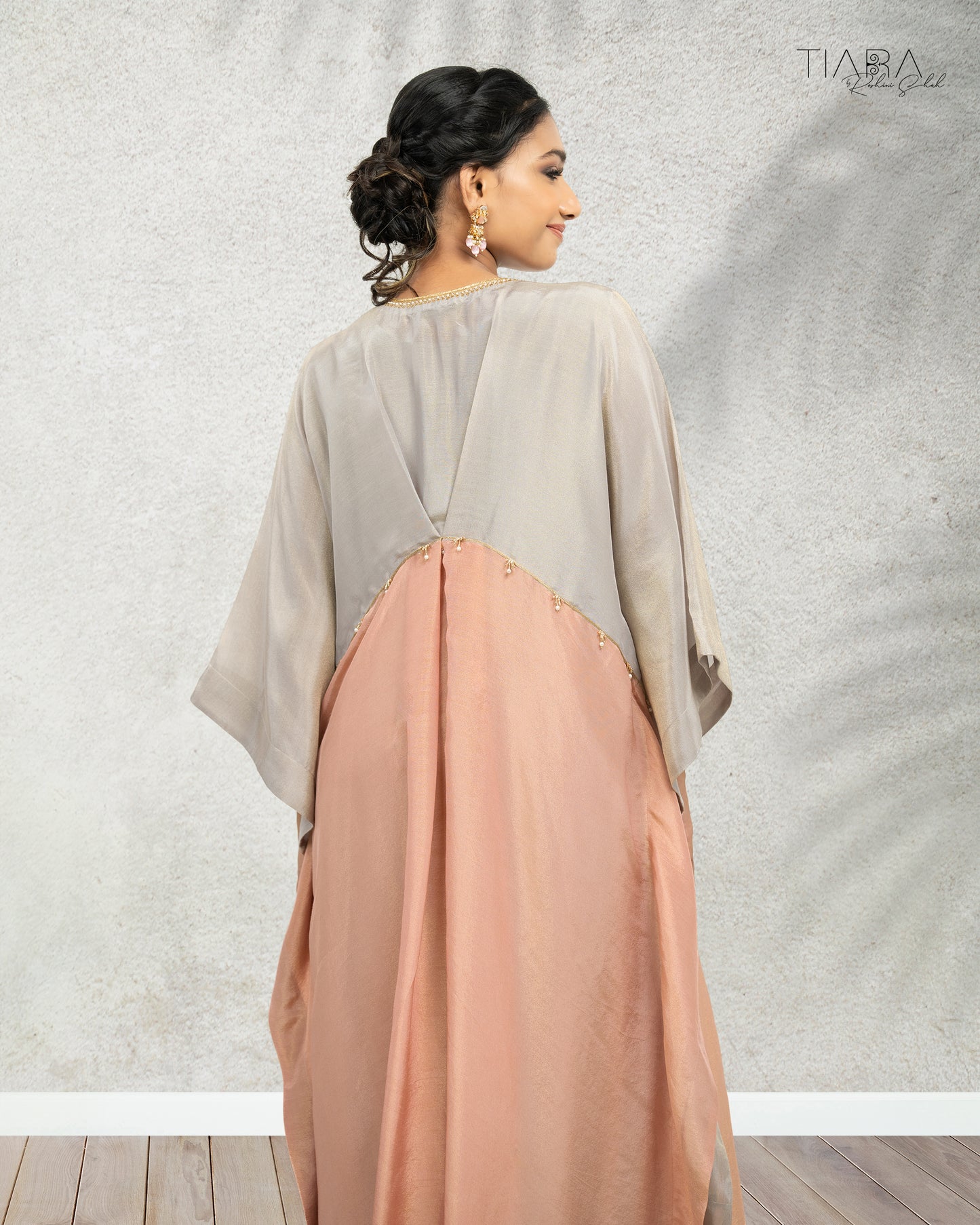 Kaari - Kaftan (Pink & Grey)